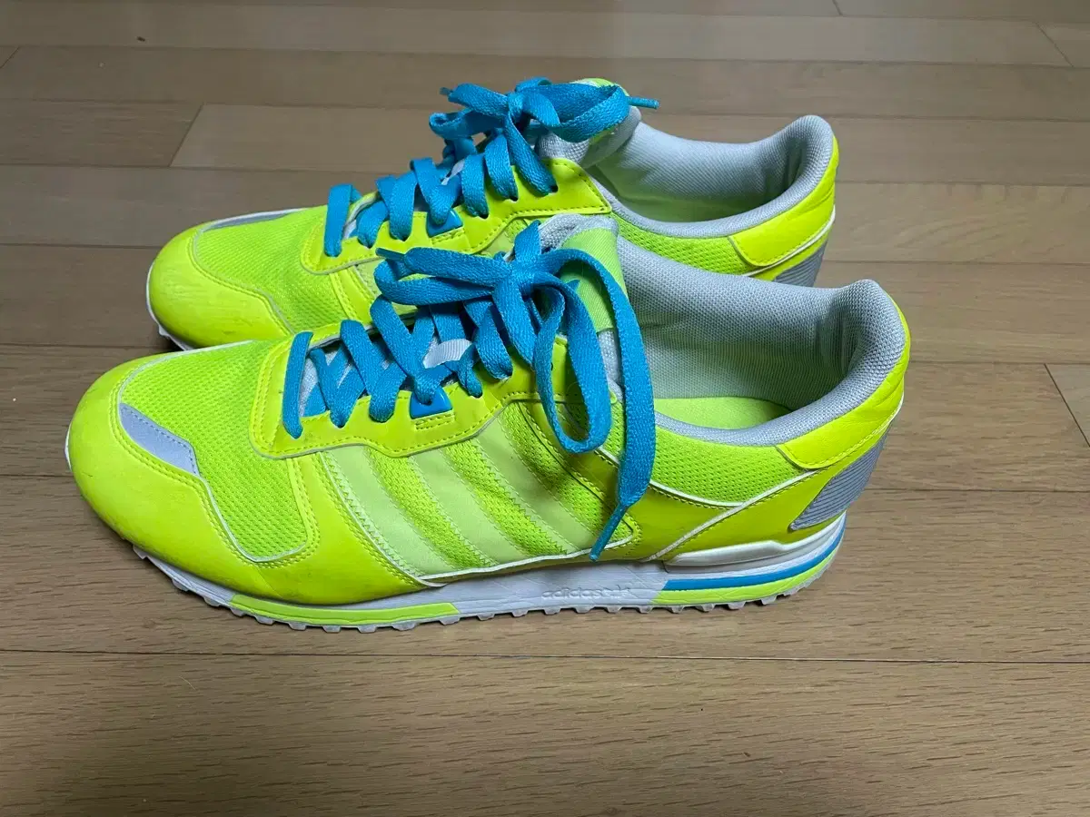 아디다스 ZX700 (270) | 브랜드 중고거래 플랫폼, 번개장터